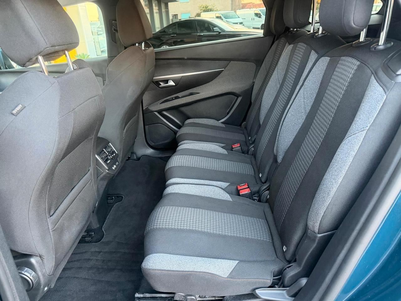 Peugeot 5008 BlueHDi 130 S&S EAT8 Allure