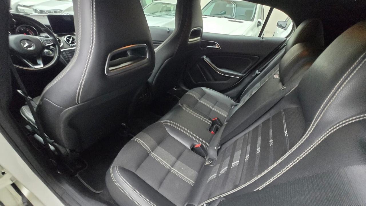 Mercedes-benz CLA 200d Automatic Premium