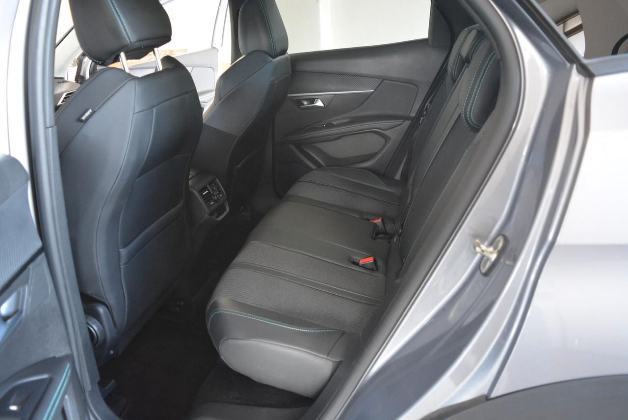 Peugeot 3008 BlueHDi 130 S&S Allure Pack Telecamera
