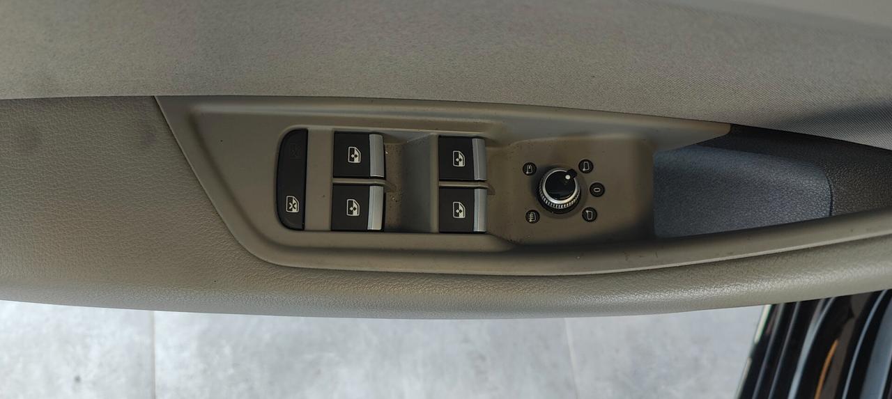 Audi A4 Avant 40 g-tron S tronic Business