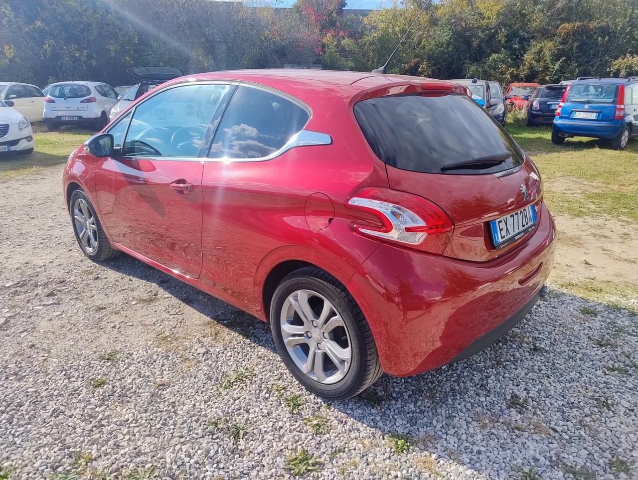 Peugeot 208 PureTech 82 3 porte Allure