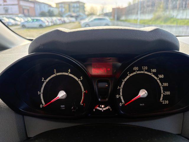 FORD Fiesta 1.2 82CV 5 porte OK NEOPATENTATI EURO 5 BENZINA