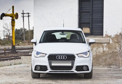 AUDI A1 I 2010 Sportback - A1 Sportback 1.6 tdi Attraction 90cv