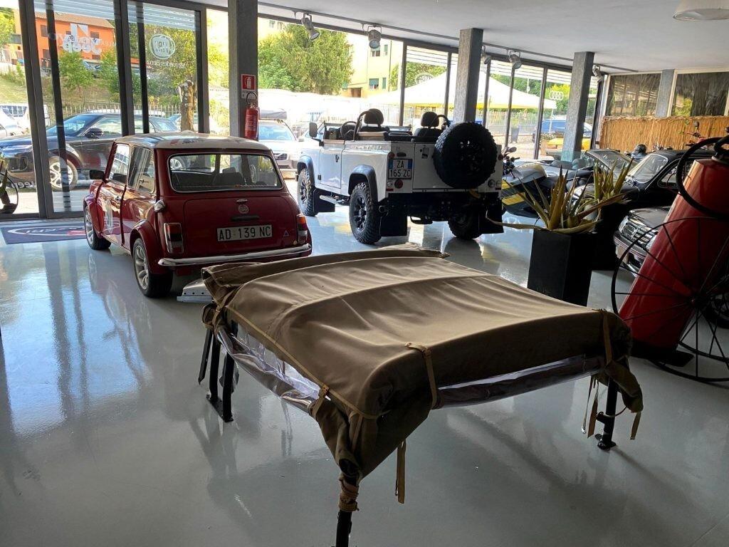 LAND ROVER Defender 90 2.2 TD4 Station Wagon