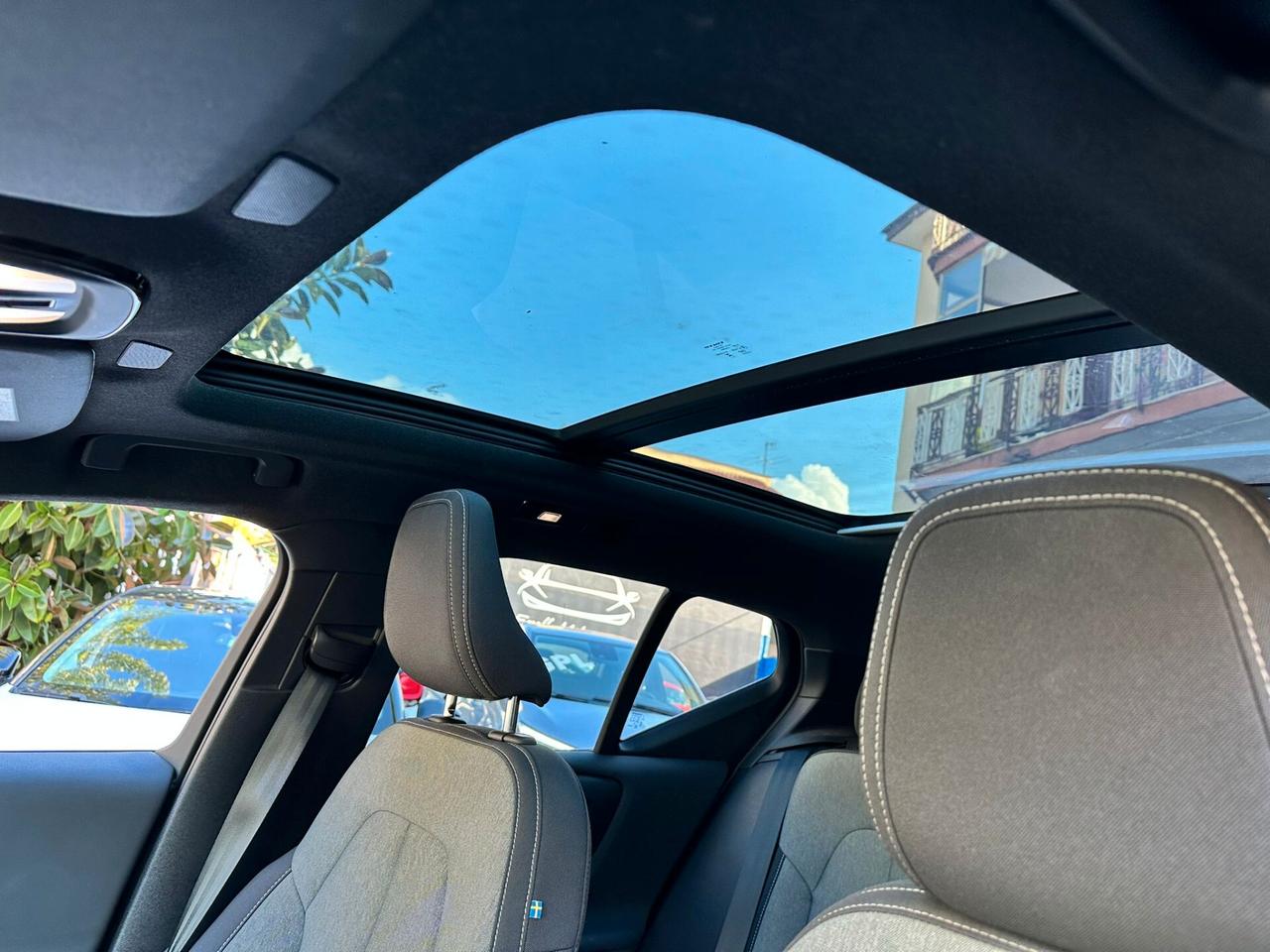 Volvo XC40 B3 automatico Plus Dark