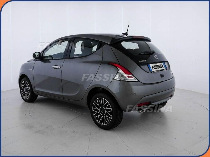 Lancia Ypsilon Ypsilon 1.0 FireFly 5 porte S&S Hybrid Platino