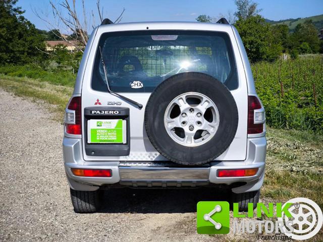 MITSUBISHI Pajero 3.2 16V DI-D 3p. Autocarro