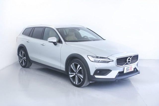 VOLVO V60 Cross Country D4 AWD Geartronic Pro/INTELLISAFE PRO/WINTER PACK