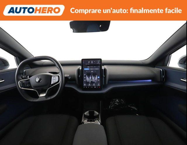 VOLVO EX30 Single Motor Extended Range RWD Core