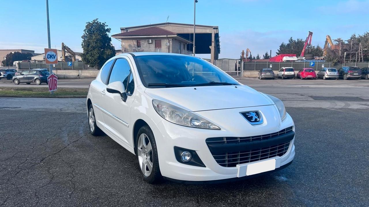 Peugeot 207 1.6 8V HDi 93CV 3p. Allure