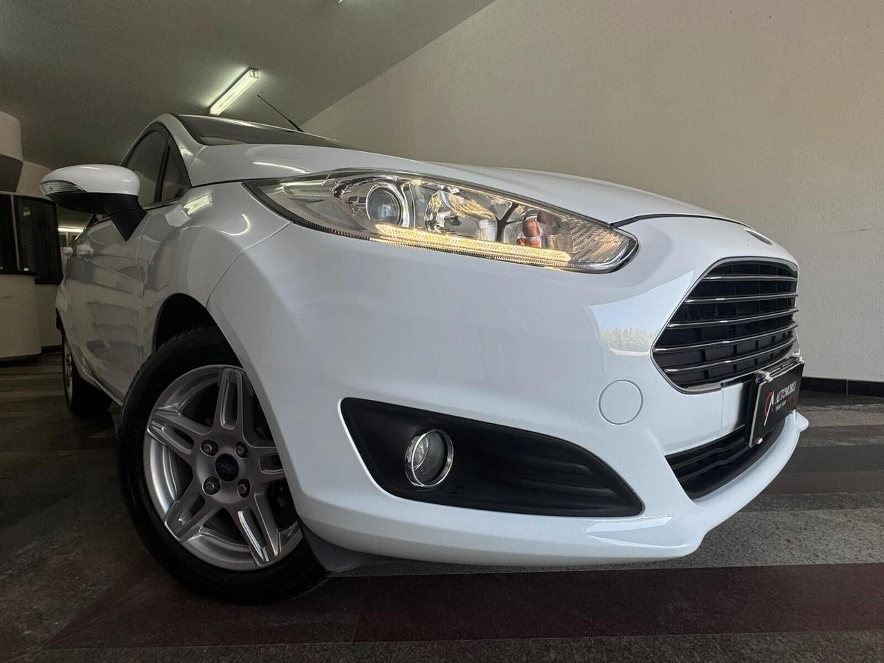 Ford Fiesta 1.5 TDCi 75CV 5 porte Titanium