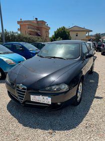 Alfa Romeo 147 1.9 JTD (120) 5 porte Murphy&Nye