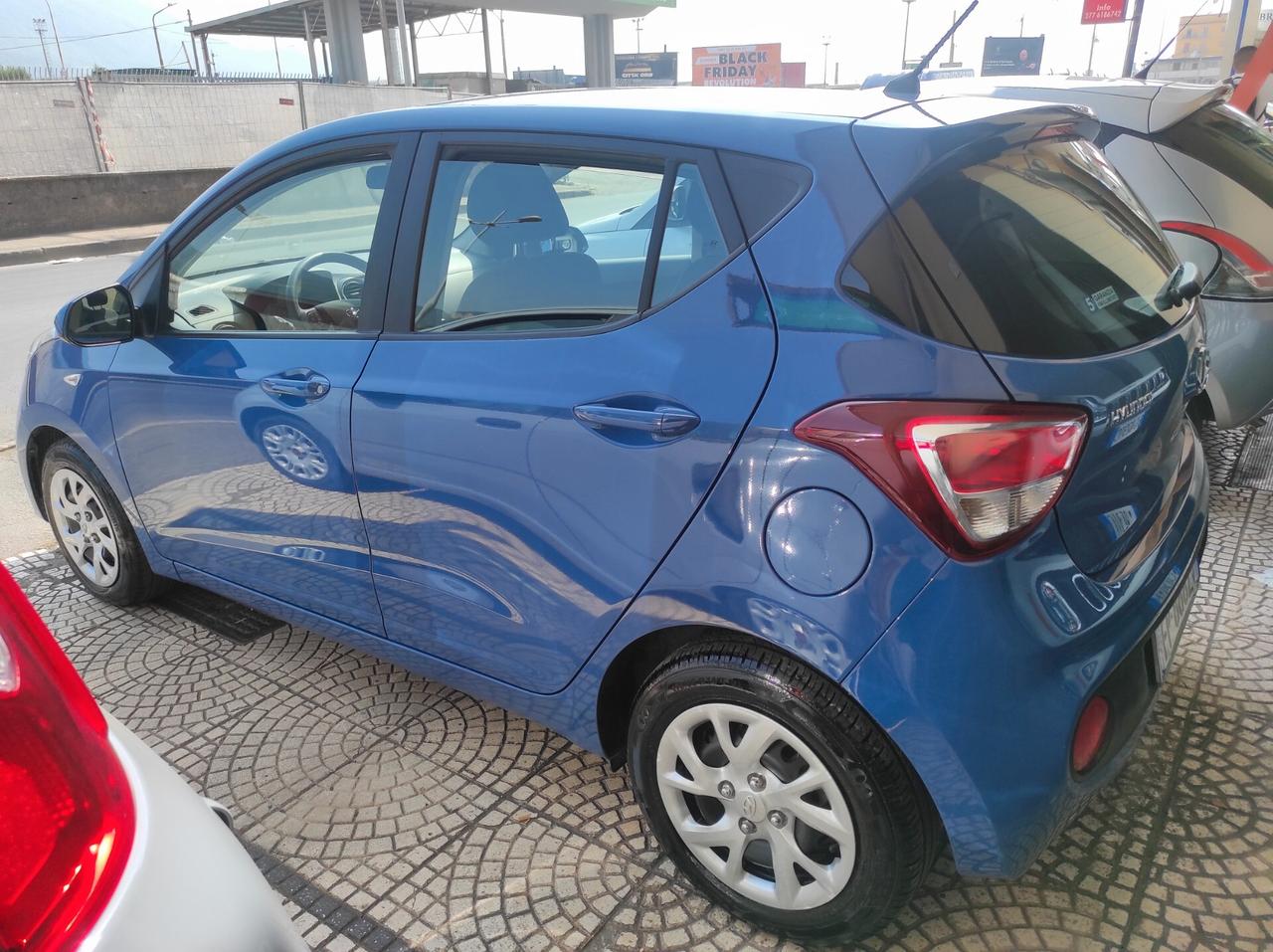 Hyundai i10 2018 1.0 Benz UsbAux ComanBluetho