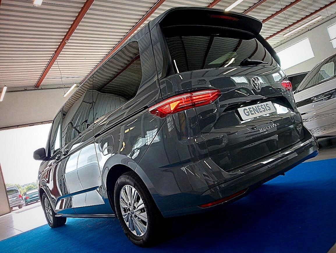 Volkswagen T7 Multivan 2.0 TDI DSG LED *VIS A VIS* CAMERA IVA INCLUSA