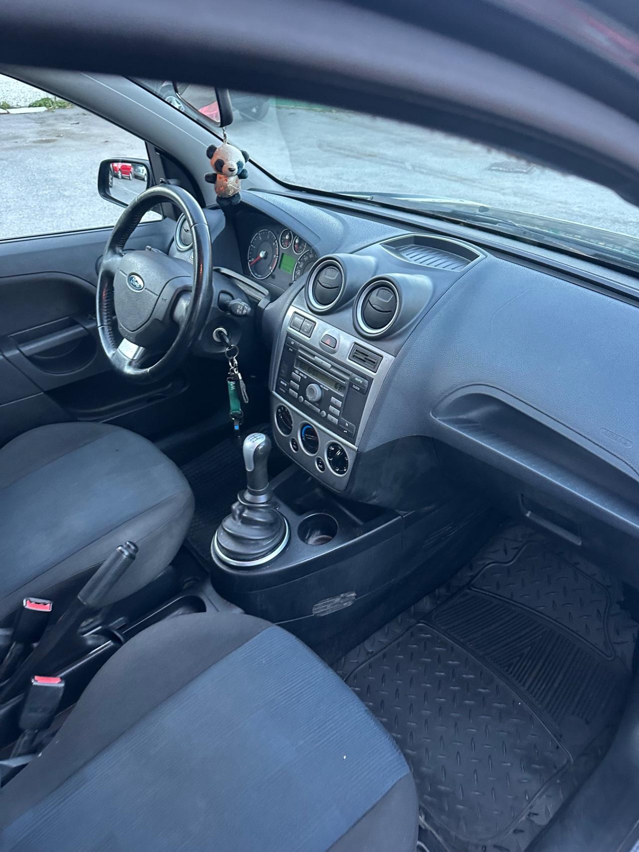 Ford Fiesta 1.4 TDCi 5p. Ghia