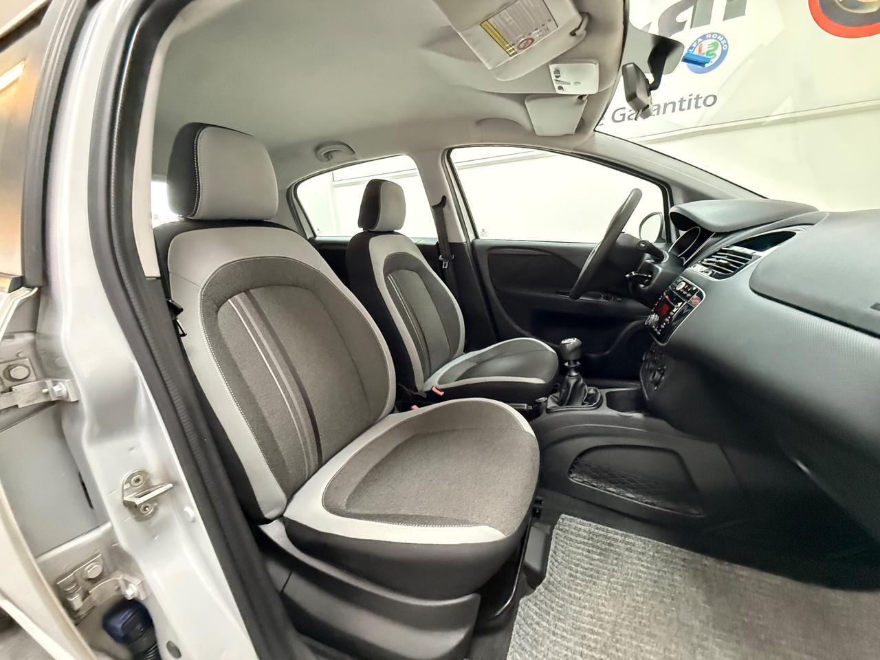 Fiat Punto 1.4 8V 5P GPL Lounge 01/2013 Neopatentati