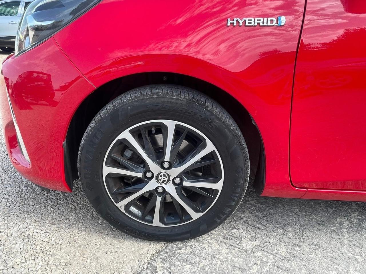 Toyota Yaris Trend Red Edition 1.5h Hybrid 73cv