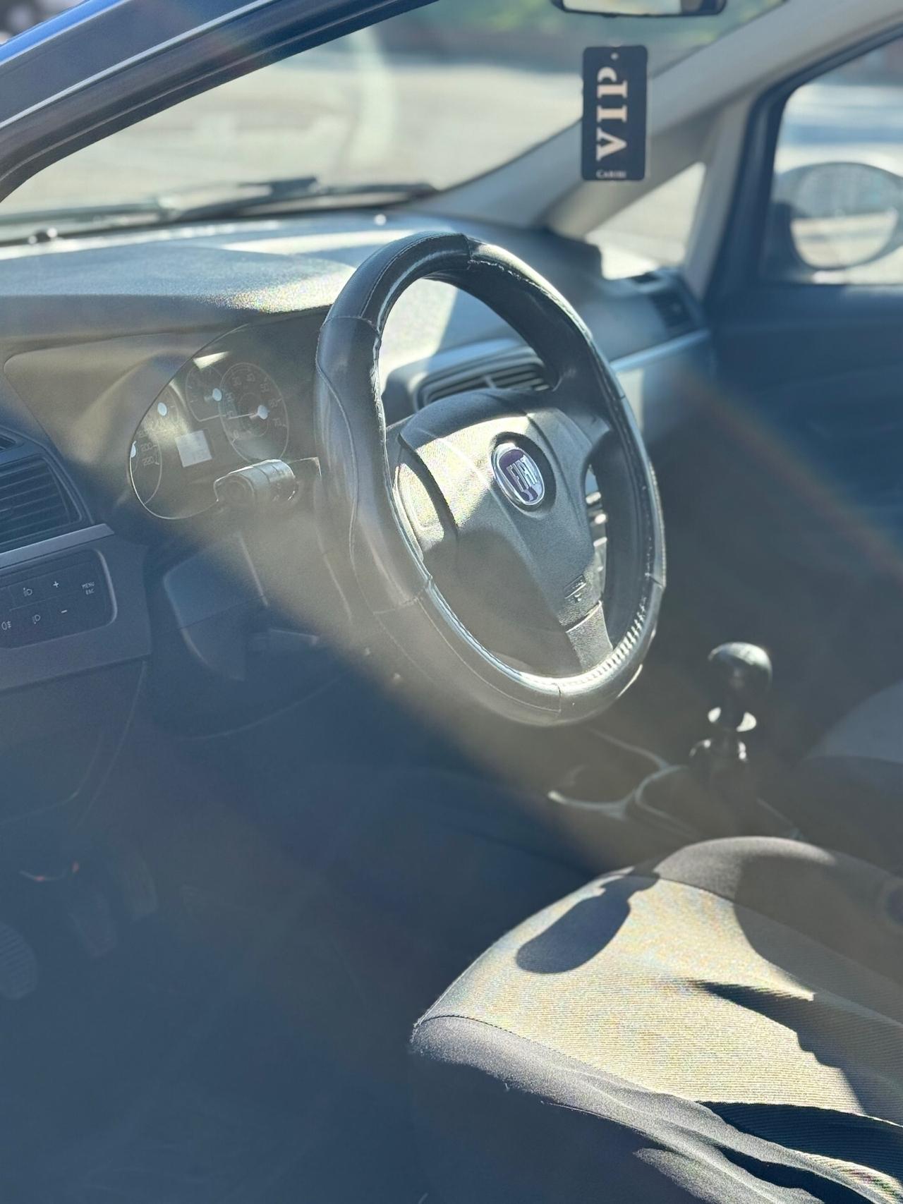 Fiat Grande Punto 1.2 5 porte ok neopatentati