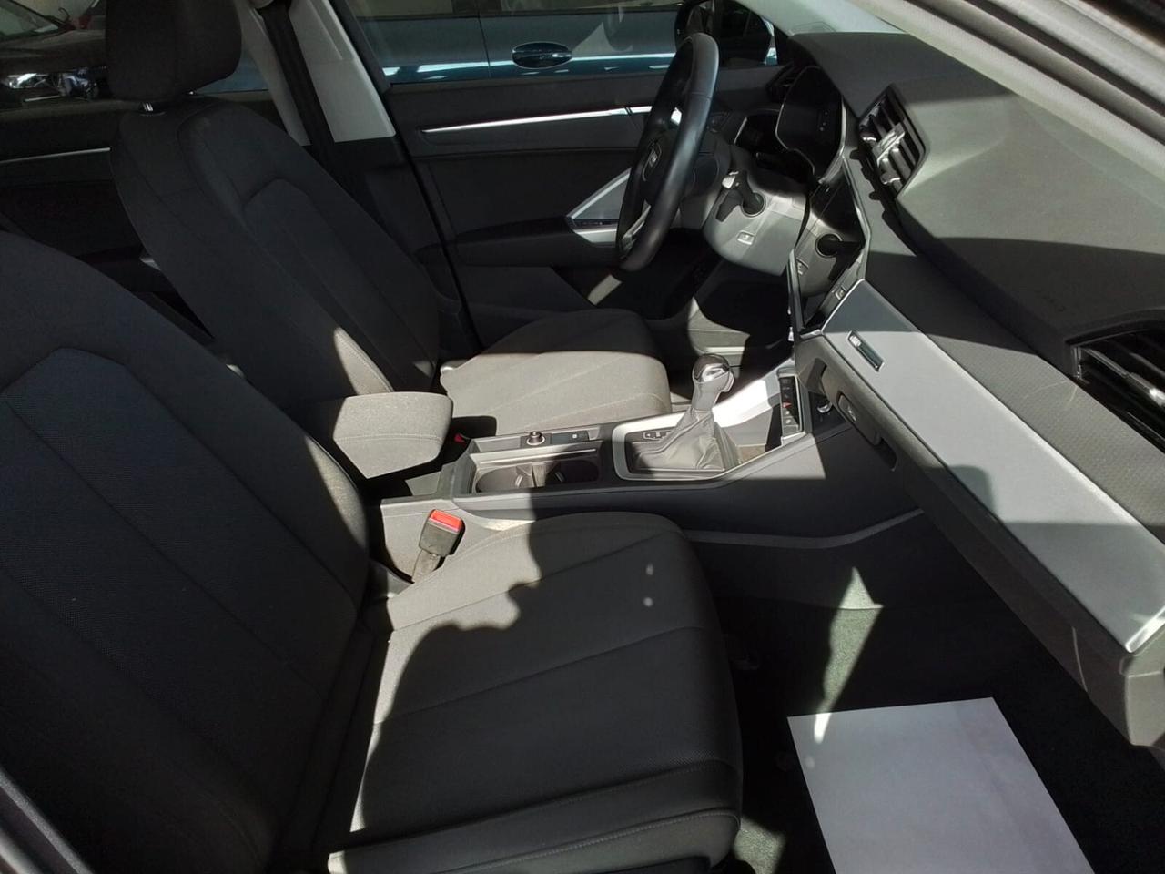 Audi Q3 45 TFSI e 150cv S-tronic Business