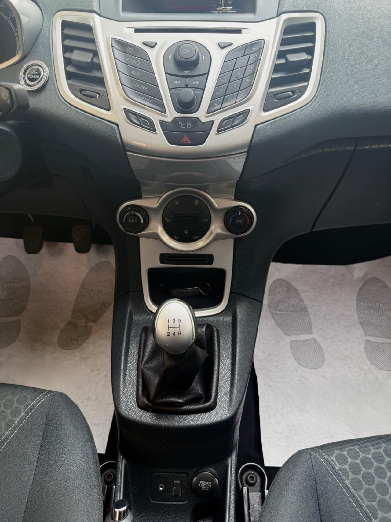 Ford Fiesta 1.4 TDCi 5p. Titanium