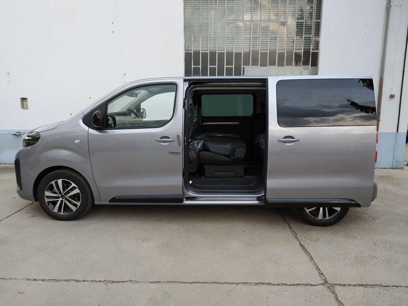 Peugeot Traveller 180 Hdi EAT8 STD Business NAV CBC5 -33%