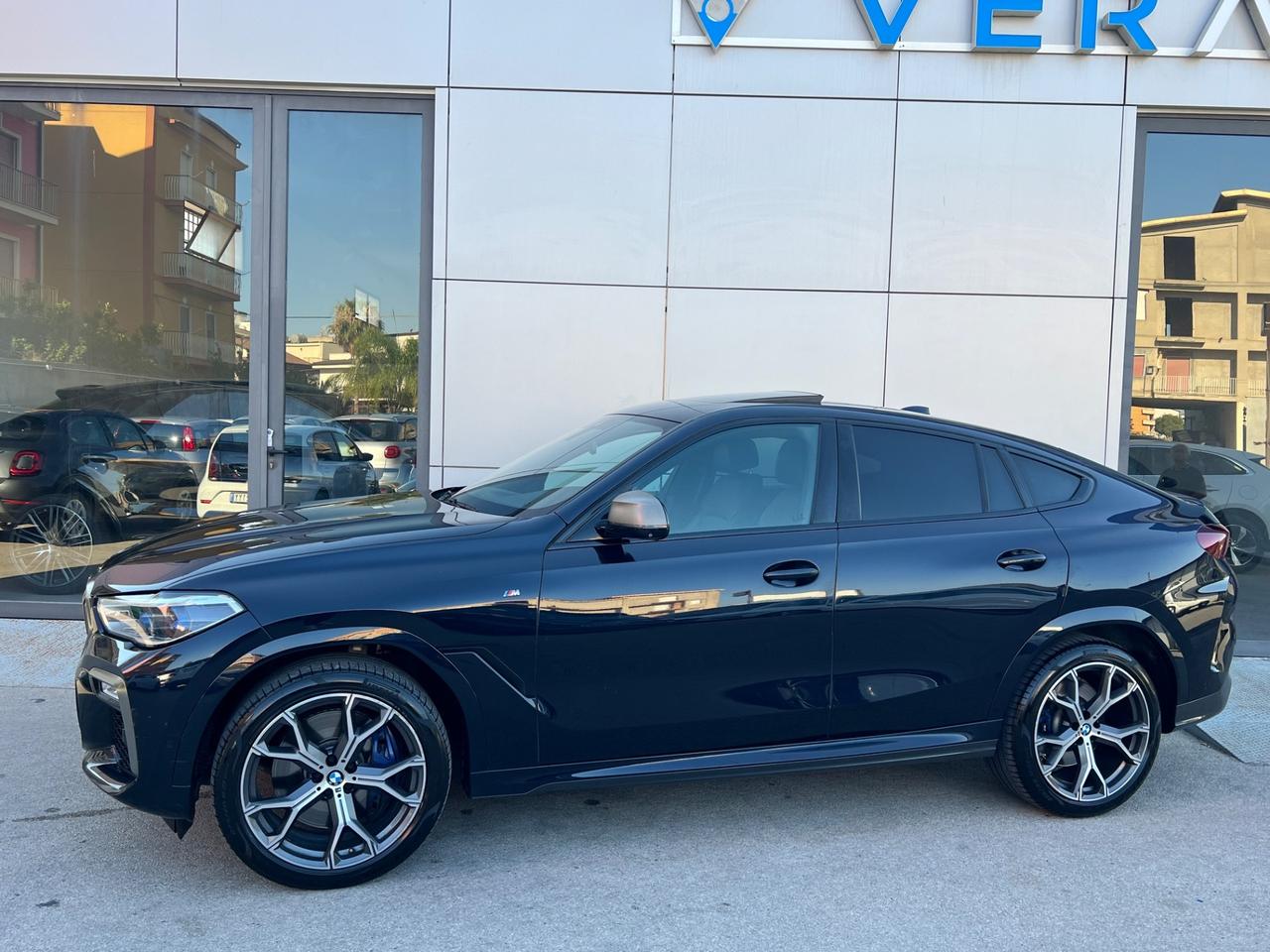 Bmw X6 M50d possibilità noleggio no scoring