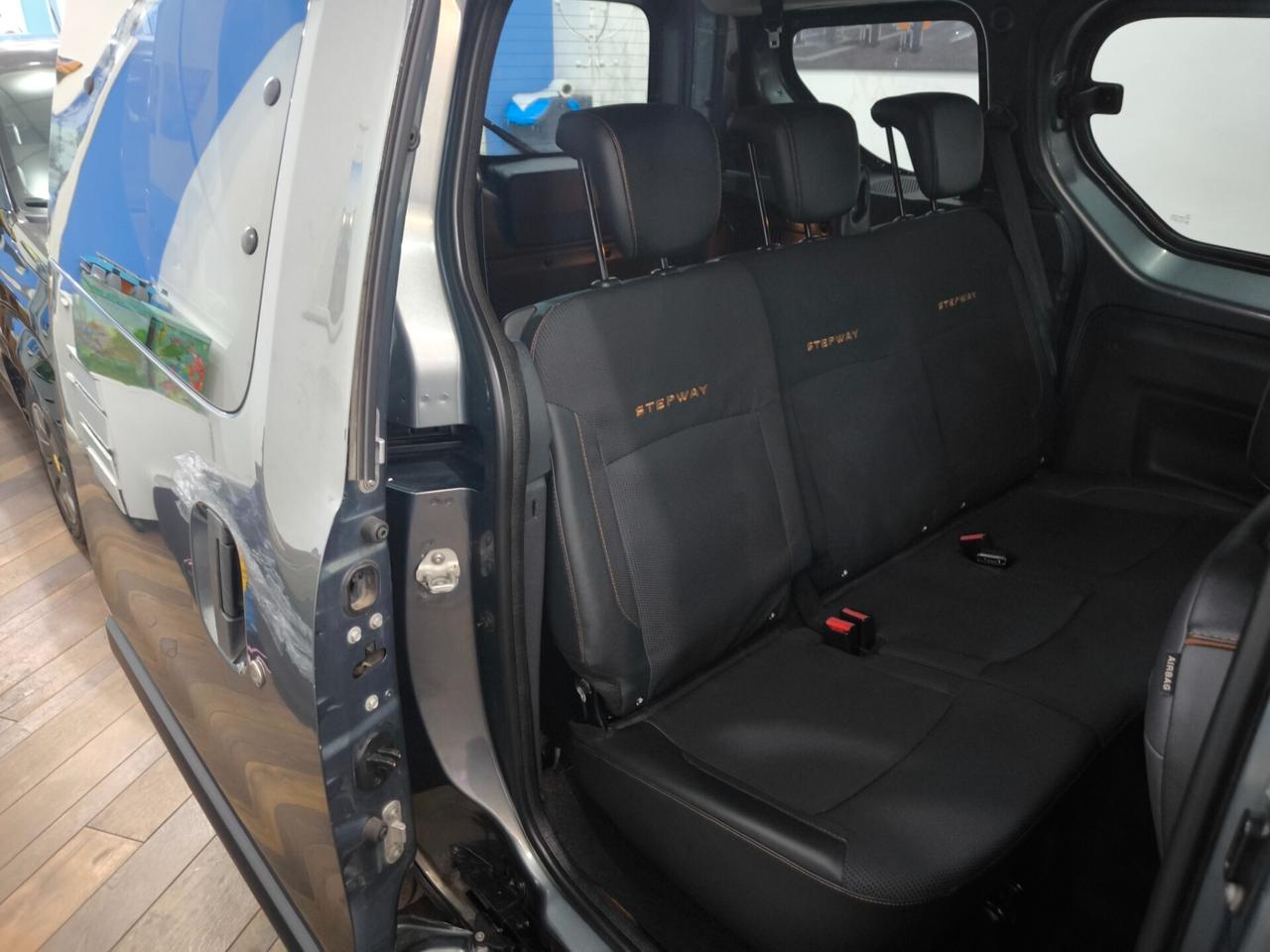 Dacia Dokker 1.5 dCi 8V 90CV Start&Stop Serie Speciale Brave