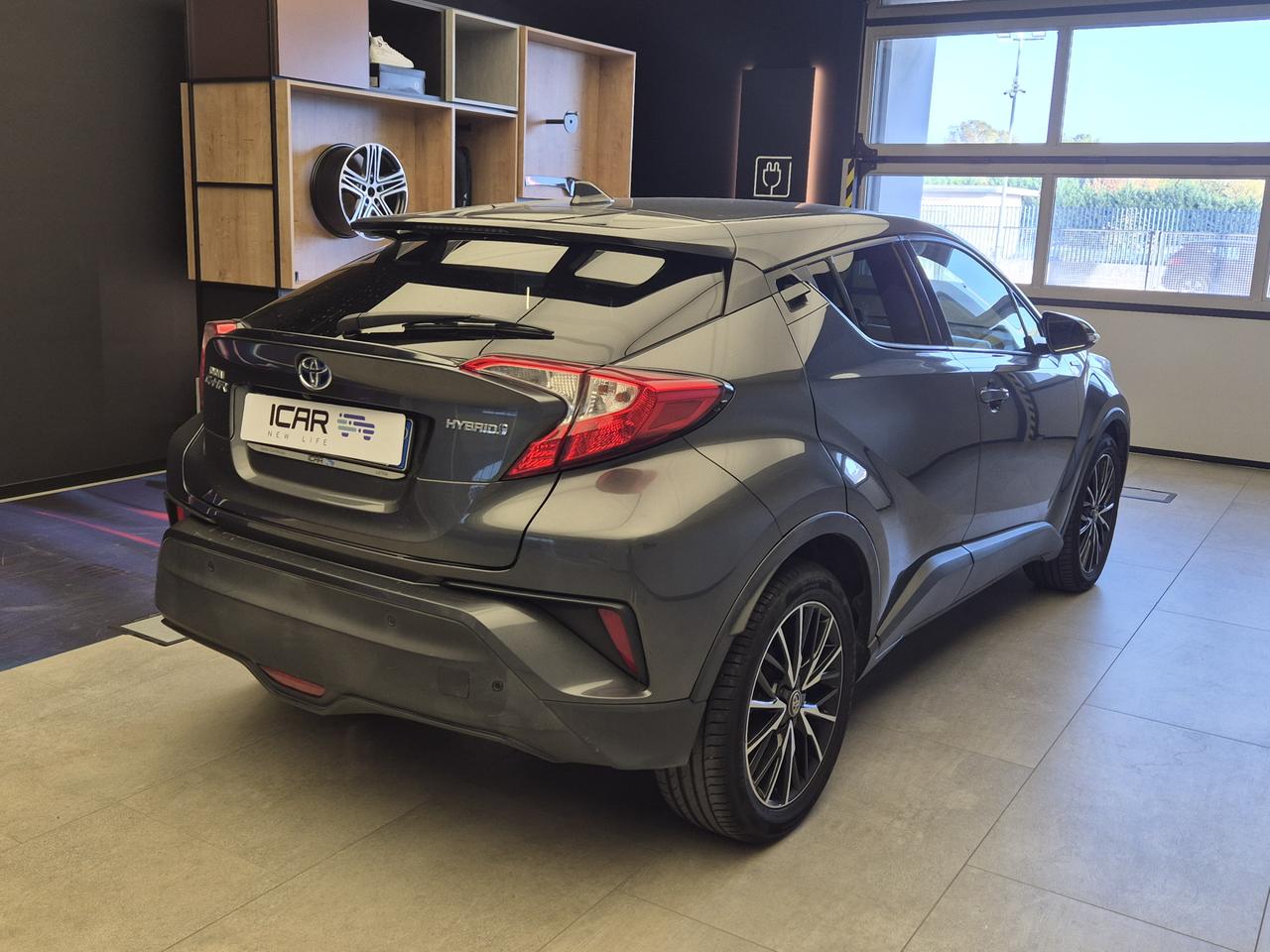 TOYOTA C-HR 1.8h Style 2wd e-cvt