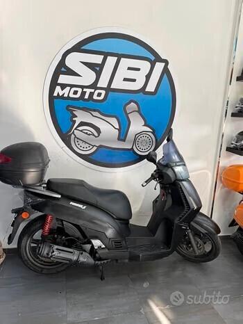 Kymco People 300