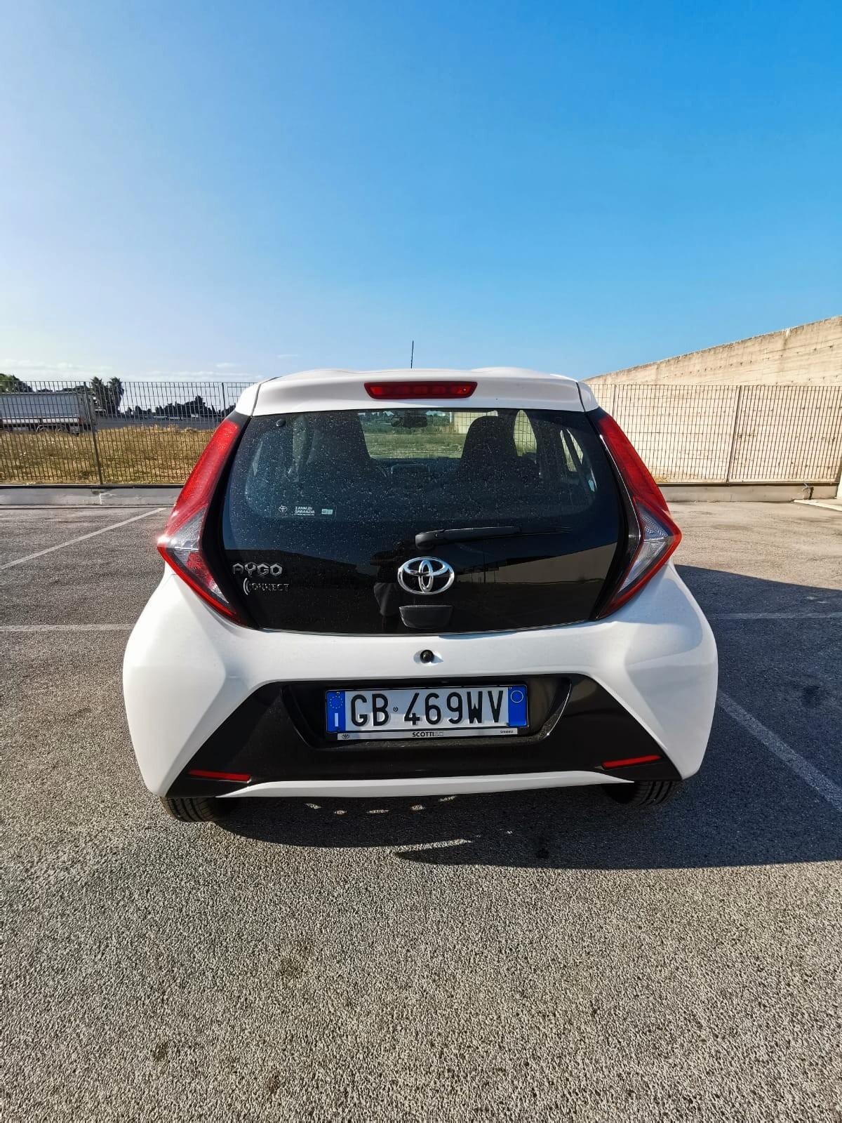 Toyota Aygo Connect 1.0 VVT-i 72CV 5P. x-business MMT