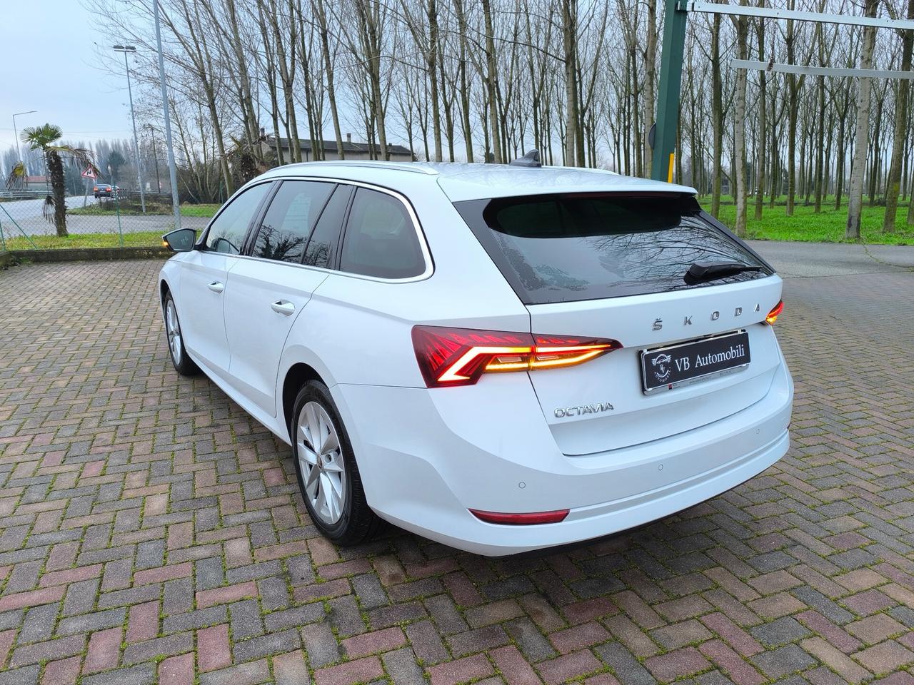 Skoda Octavia 2.0 TDI EVO SCR 150 CV DSG Wagon Style