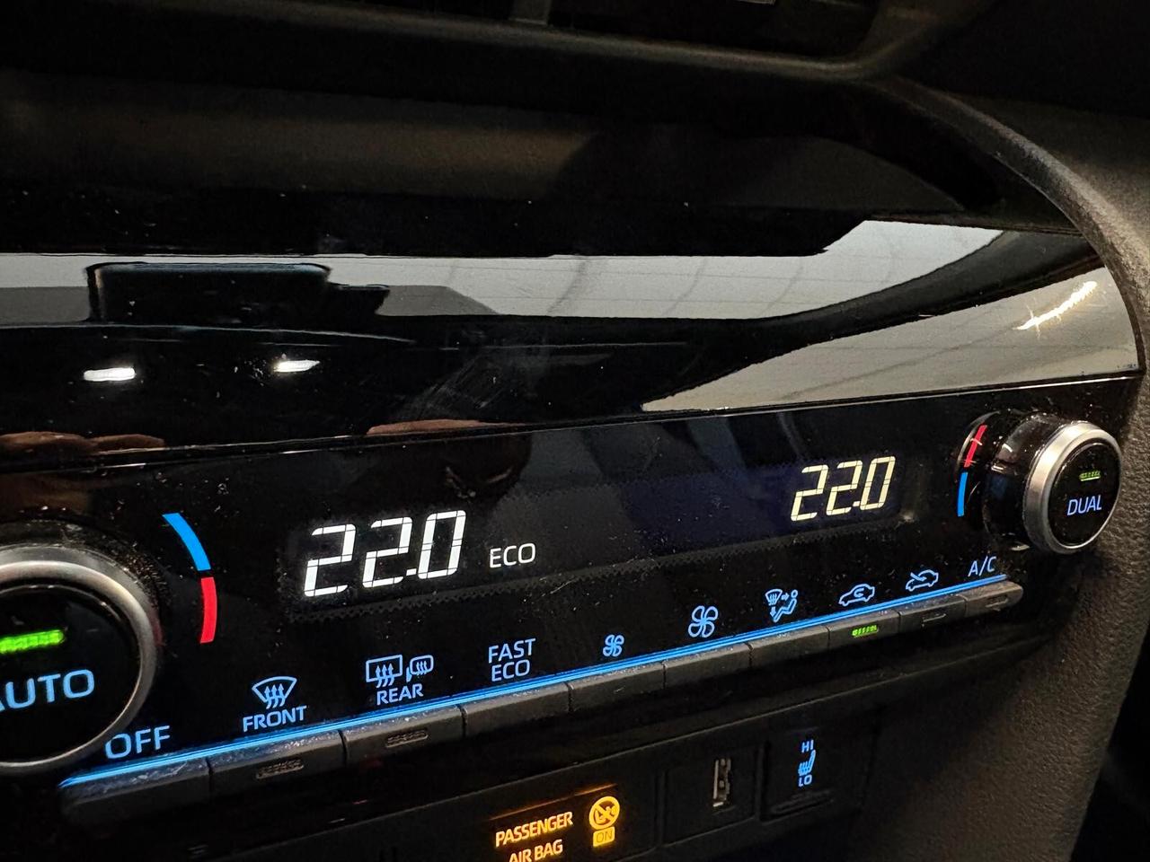 Toyota Yaris Cross ADVENTURE 1.5 Hybrid 5p. E-CVT UNICO PR.