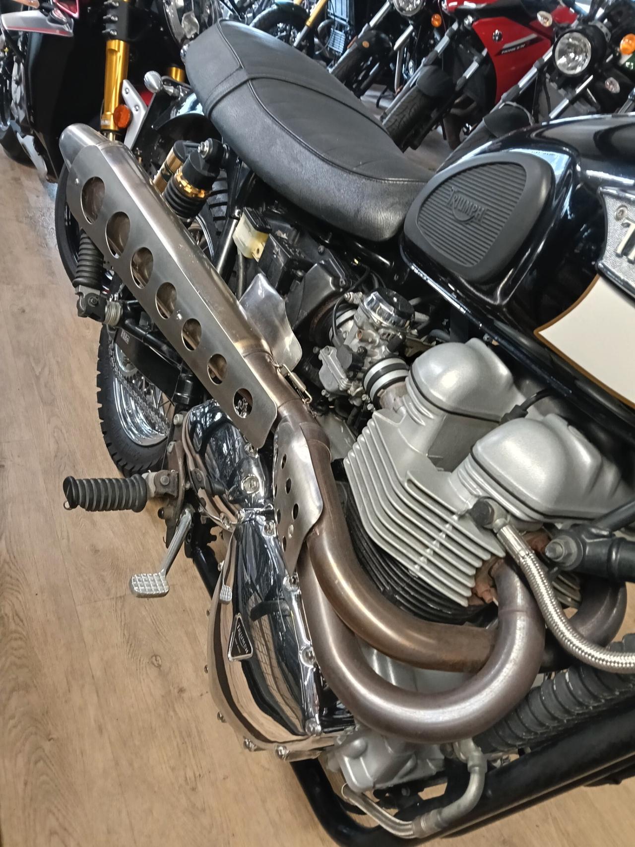 Triumph Bonneville T100 - 2004