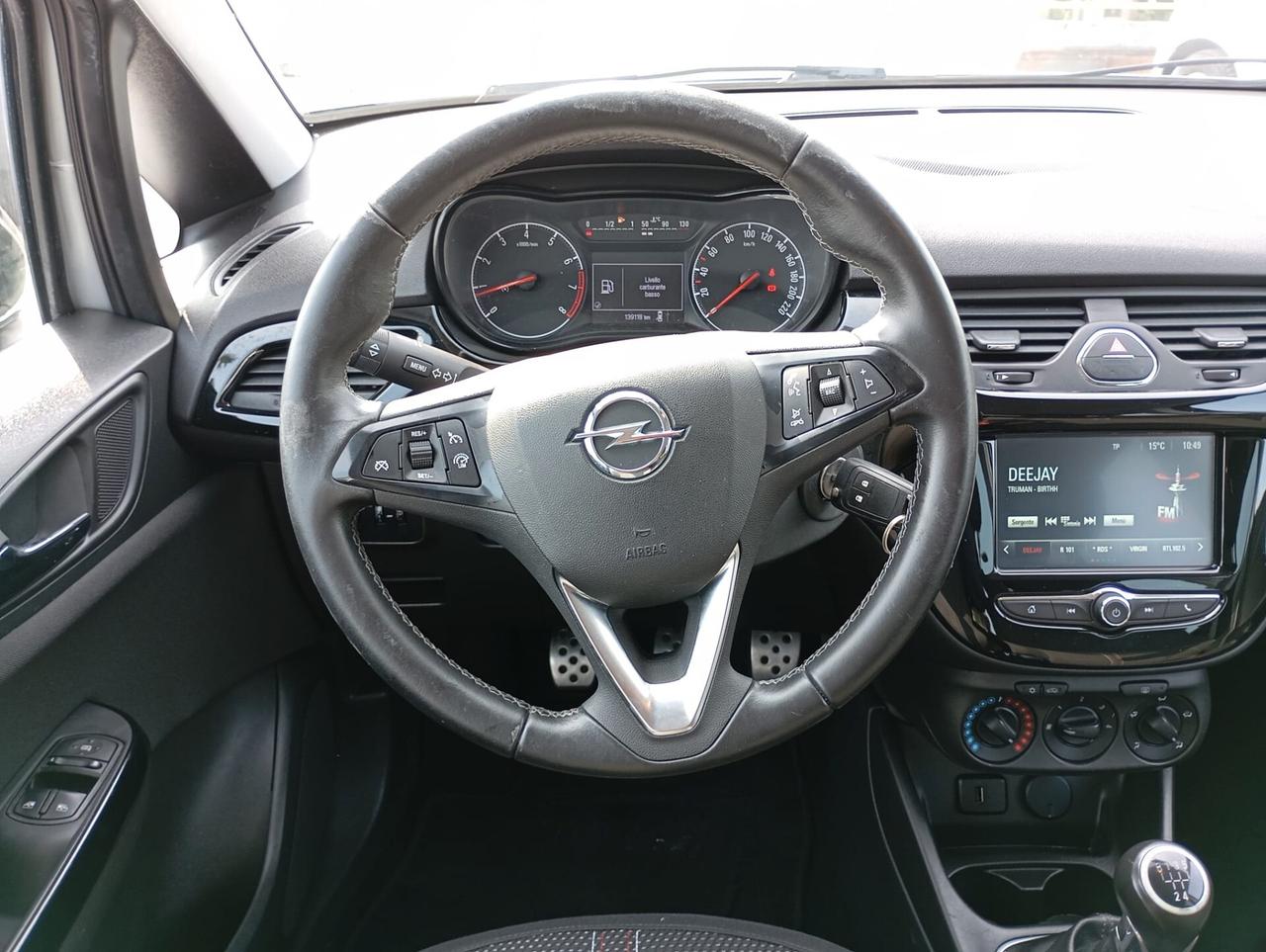 Opel Corsa 1.4 90CV GPL Tech Black Edition