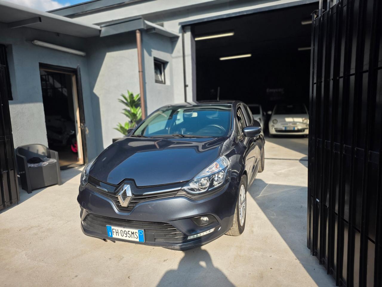 Renault Clio dCi 8V 75 CV Start&Stop 5 porte Energy Duel