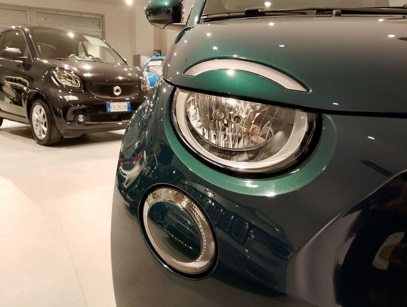 FIAT 500 500e Berlina 42 kWh