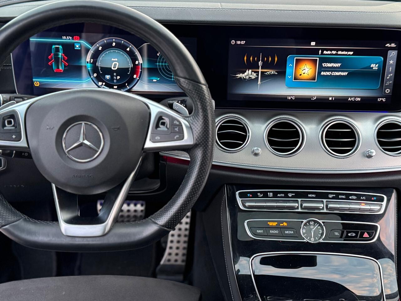 Mercedes-benz E 220 d 4Matic Sport AMG LINE !
