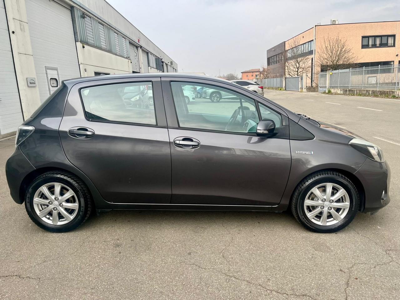 Toyota Yaris 1.5 Hybrid 2014 131.000km perfetta
