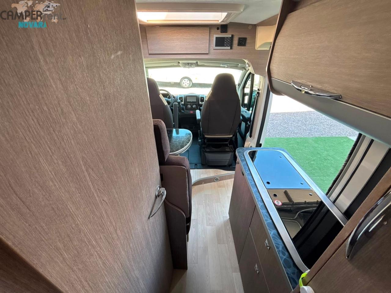 CHALLENGER VANY V 114 MAX EXCLUSIVE - Furgonato con doppio letto matrimoniale in coda