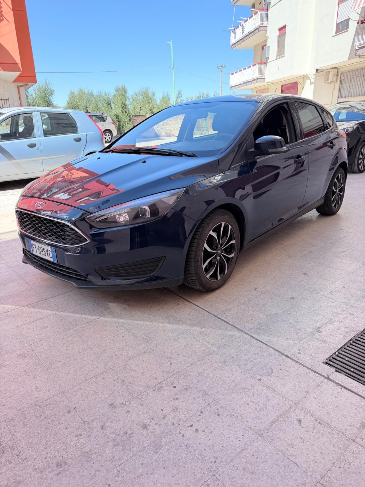 Ford Focus 1.0 EcoBoost 100 CV Start&Stop Business