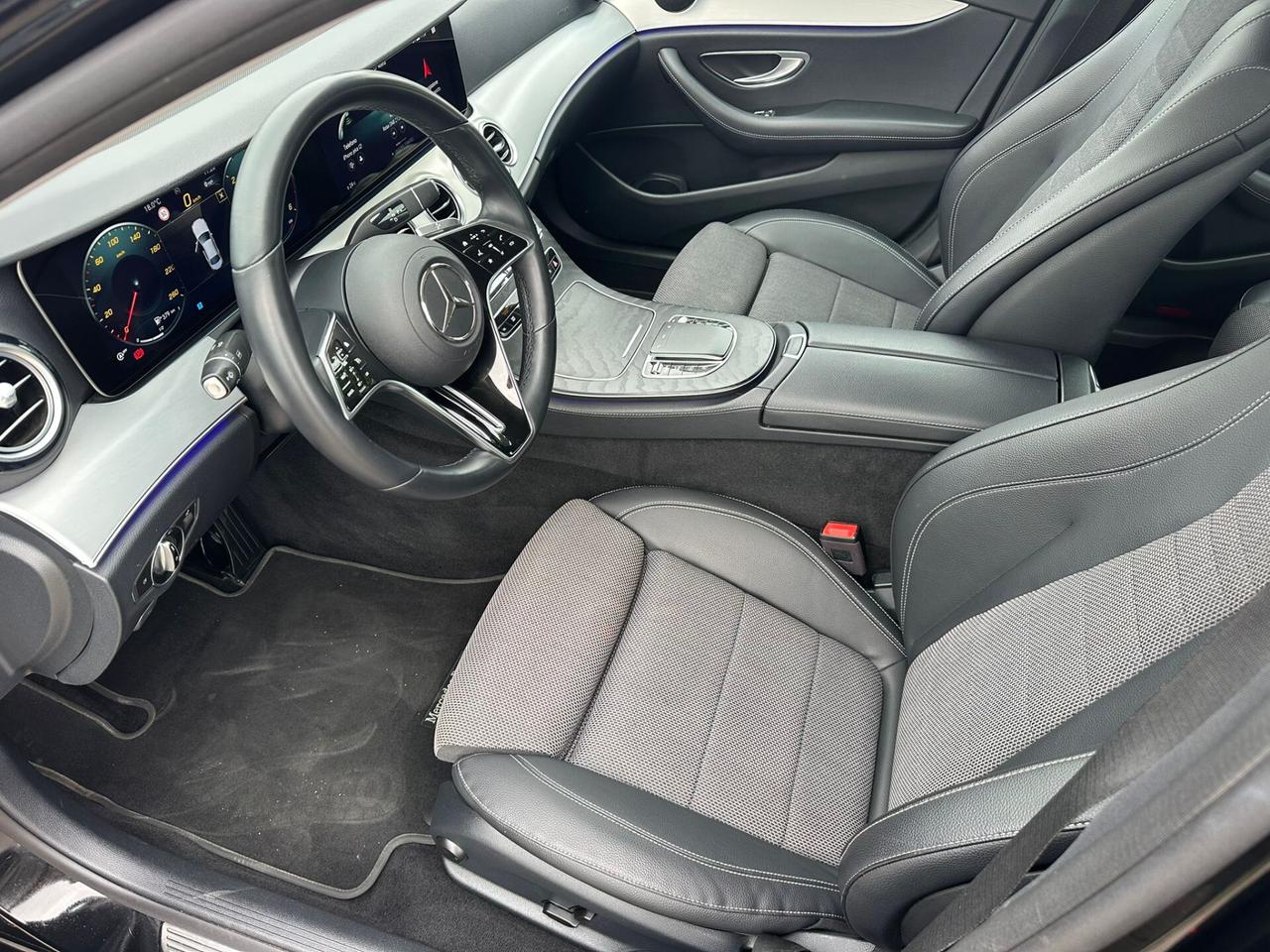 Mercedes-benz E 220 160 CV