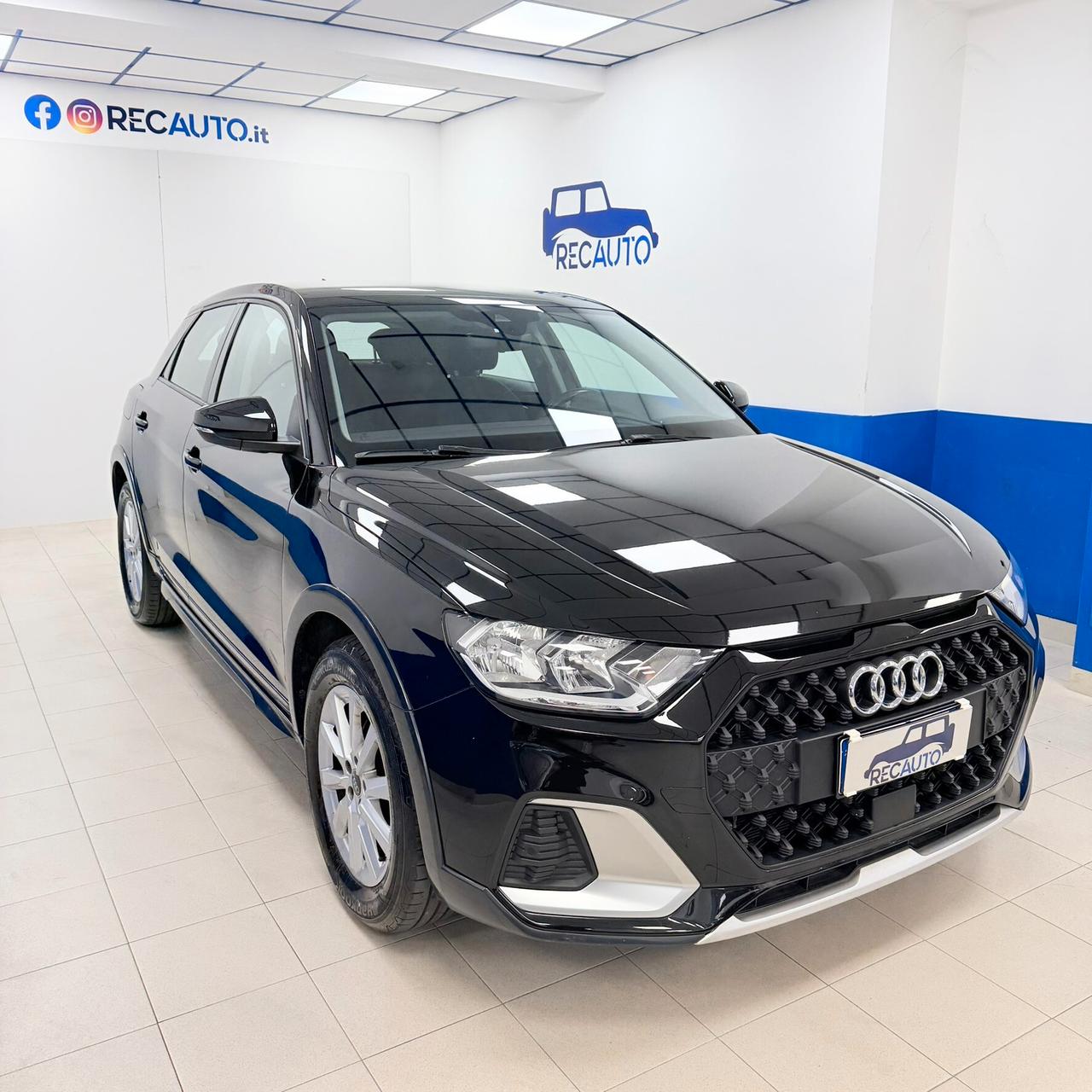 Audi A1 allstreet 35 TFSI S tronic Identity Contrast