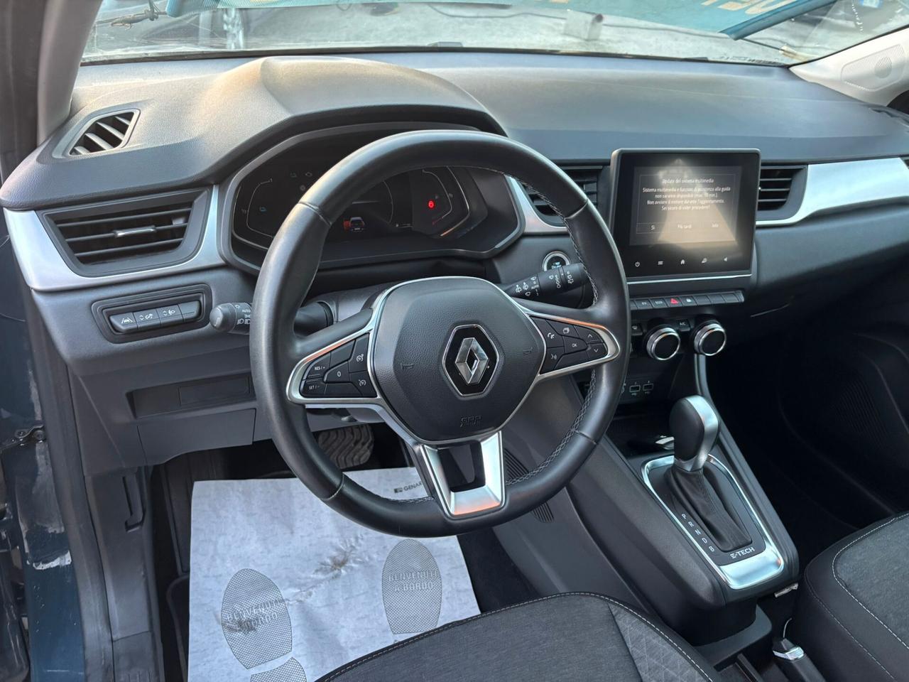 Renault Captur Full Hybrid E-Tech 145 CV Business