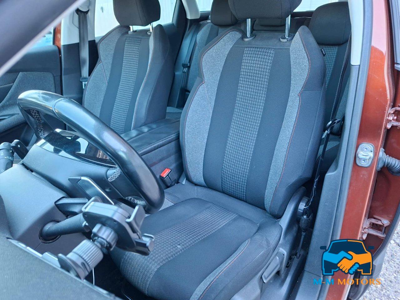 Peugeot 3008 3008 1.2 puretech t Active s&s 130cv eat6