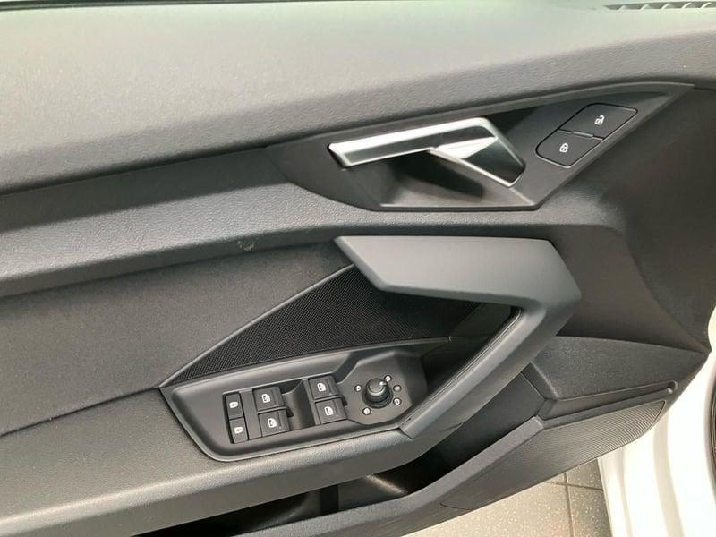 Audi A3 A3 SPB 30 g-tron S tronic Business