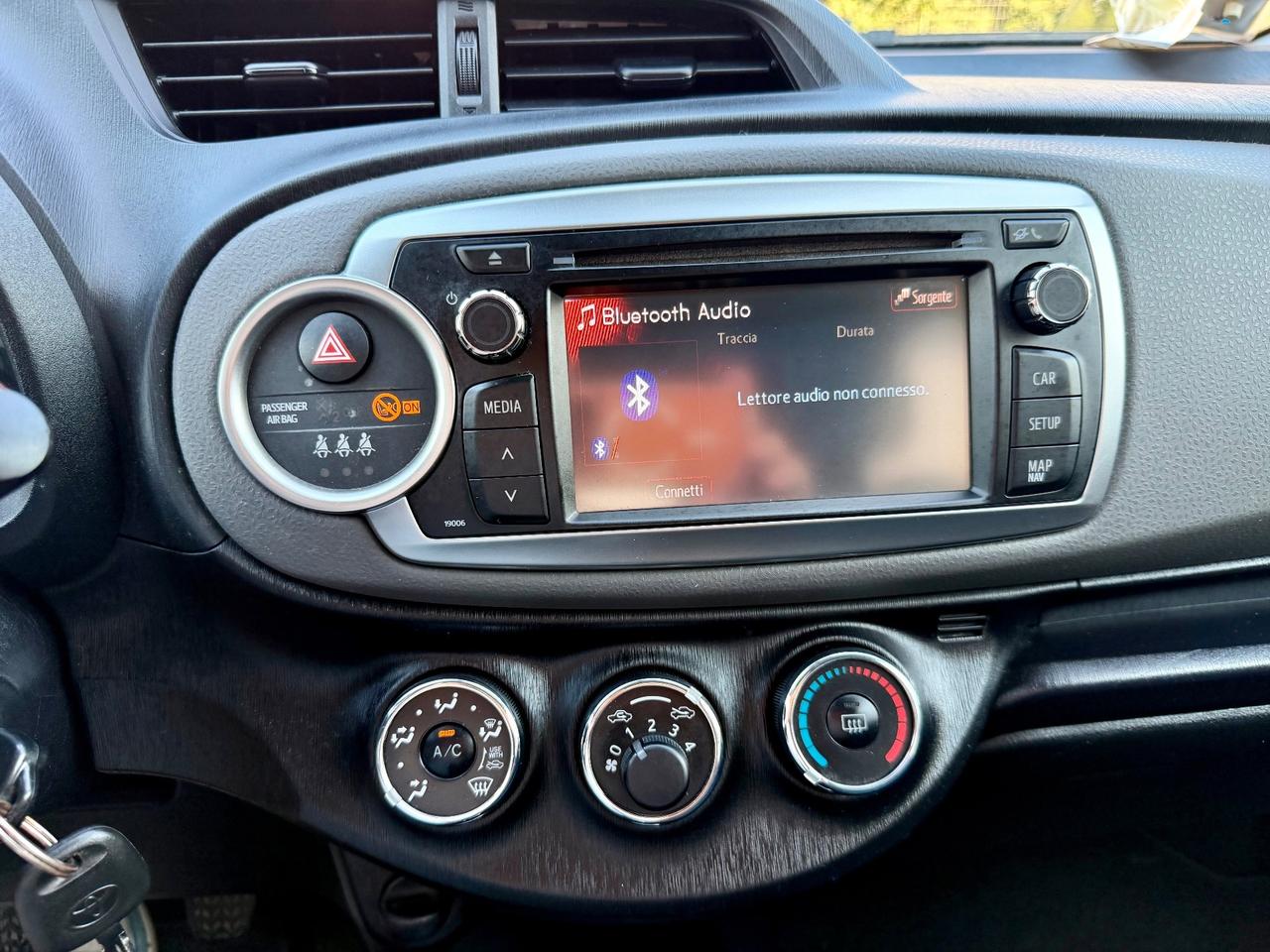 Toyota Yaris 1.0benz 2012 120.000km per neopatentati