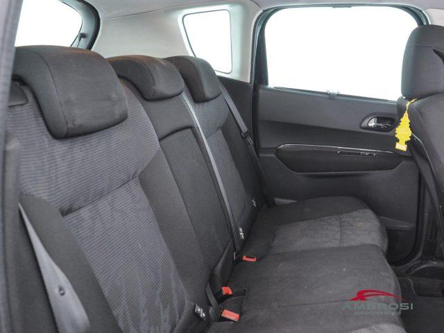 PEUGEOT 3008 1.6 HDi 112CV cambio robotizzato Business - PER OP