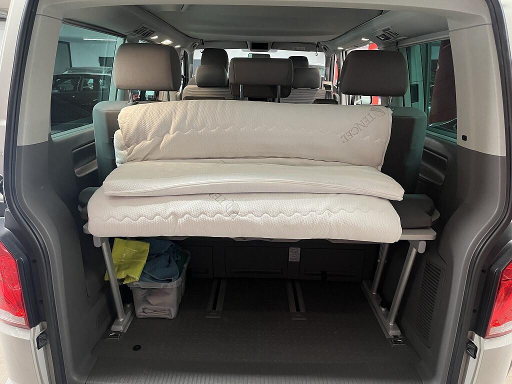 Volkswagen California Beach 2.0 TDI 150CV DSG letto