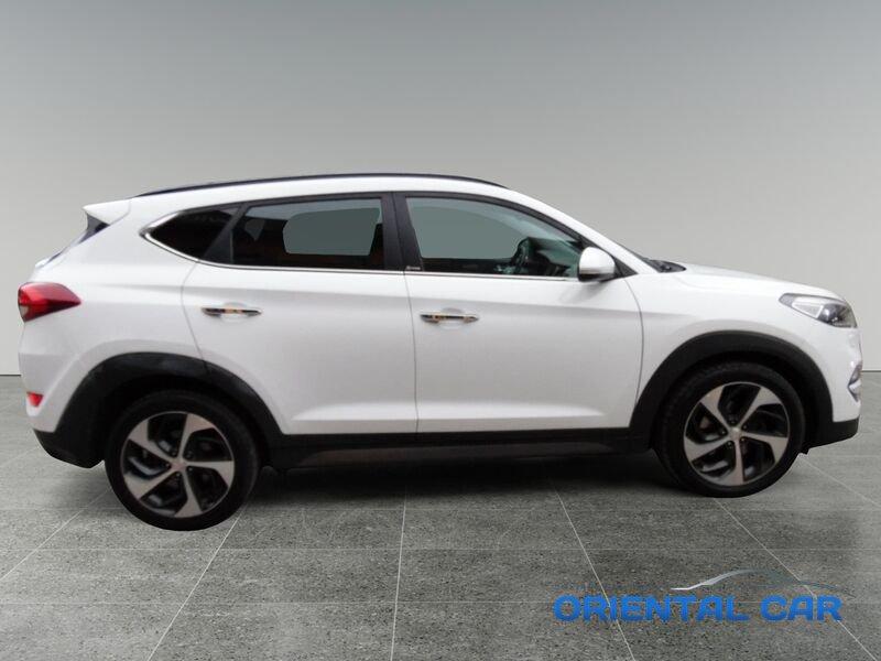 Hyundai Tucson Tucson 1.7 CRDi DCT XPossible CERCHI DA 19", TETTO PANORAMICO APRIBILE