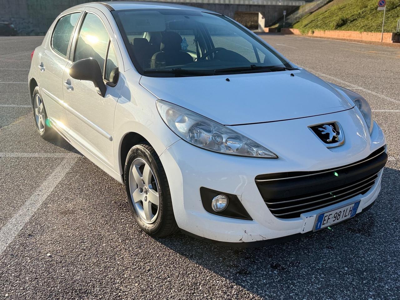 Peugeot 207 1.6 HDi OK NEOPATENTATI